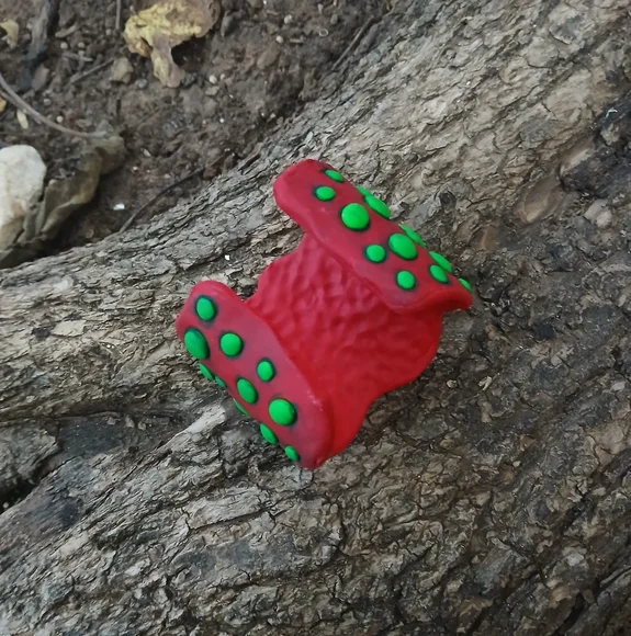 Red and Green Polka Dot Bracelet - Picture 5 of 9